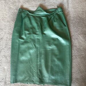 Elegant Green Leather Skirt